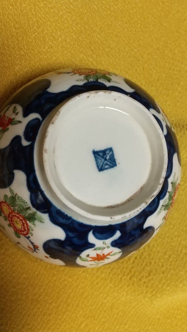 初期 Worcester シュガーボウル(1775年頃)