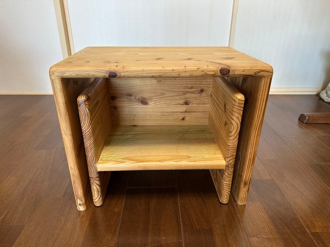 国産杉の無垢材　子供椅子と机のセット　天然オイル仕上げ　変化椅子　キッズチェア