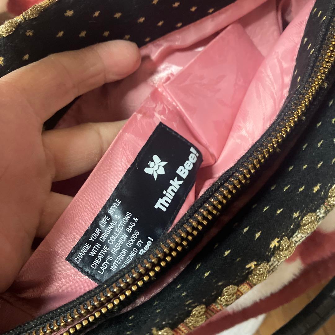 タイムセール‼️美品‼️シンクビービーズ刺繍 黒 ハンドバッグ 中型