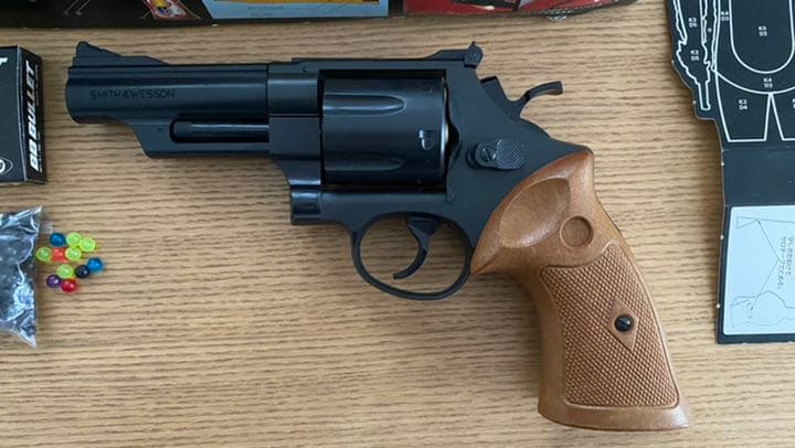 S&W 44マグナム M-29 4インチ　モデルガン　エアーシューティングガン