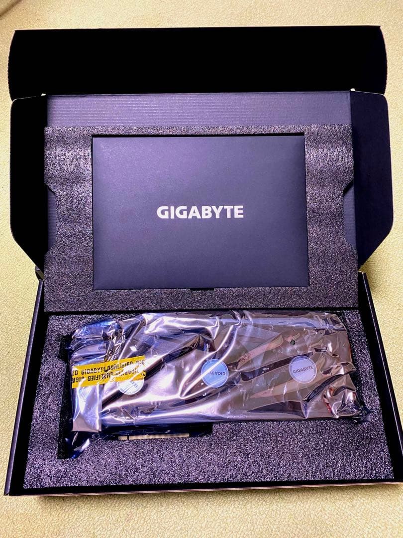 GIGABYTE GEFORCE RTX 3080 本体