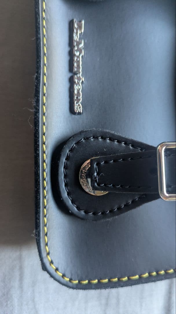 ドクターマーチンサッチェルバック