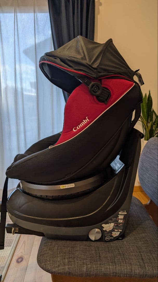 Combi クルムーヴ ISOFIX エッグショック 新生児対応
