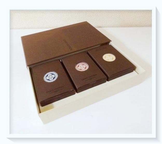 《未使用》激レア　ルイヴィトン カルト トワ ジュー3色トランプ