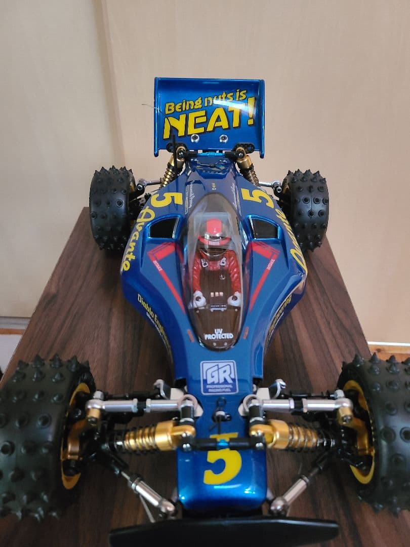 タミヤアバンテ1/10 ラジコンカー