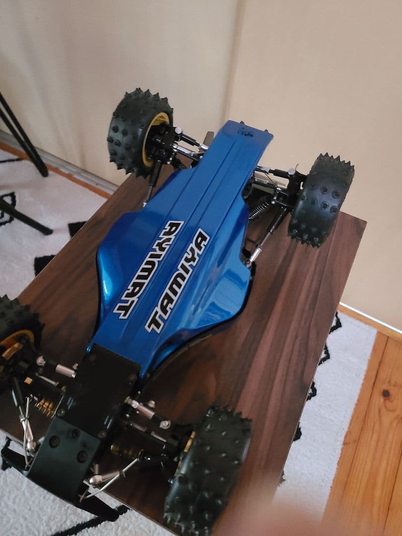 タミヤアバンテ1/10 ラジコンカー