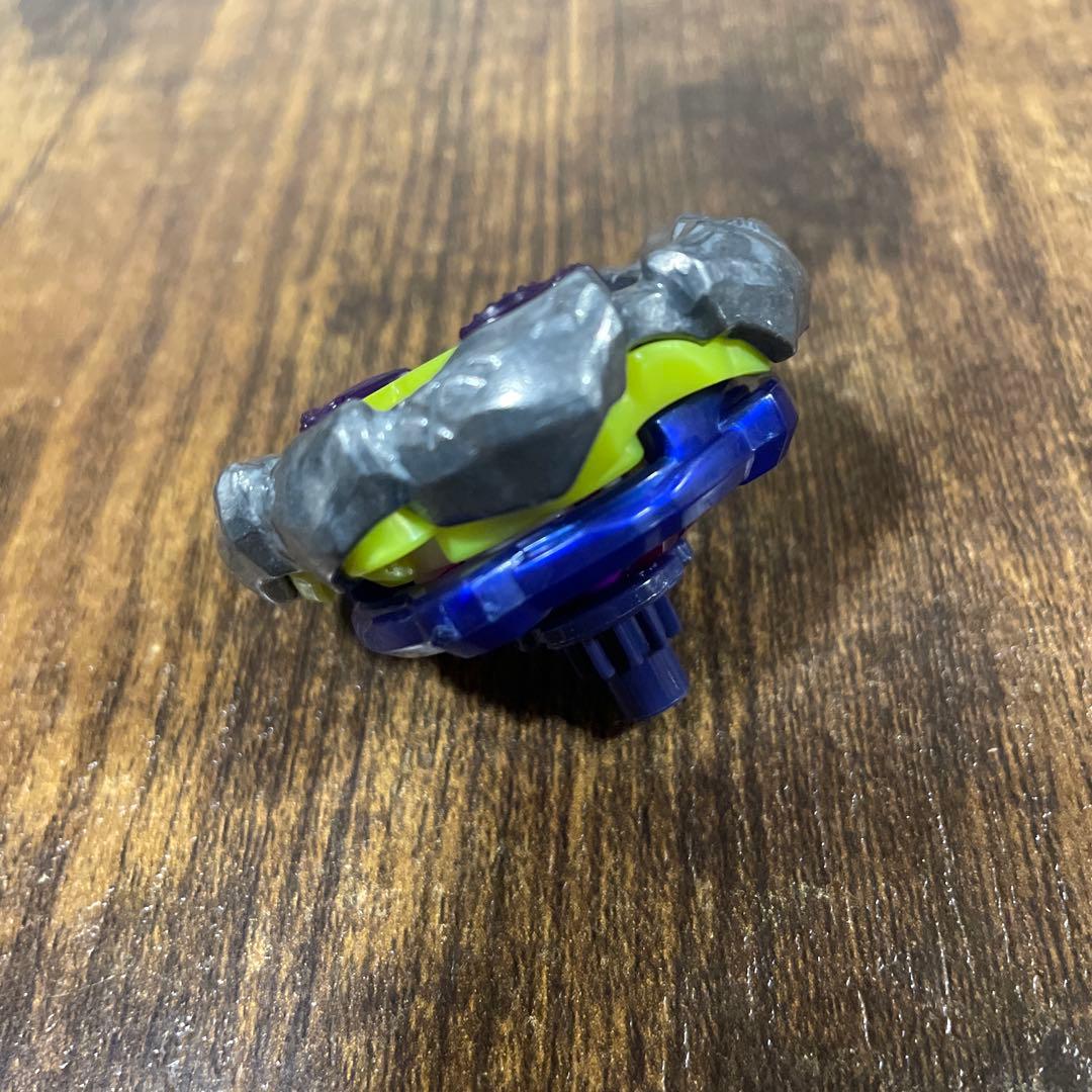 【限定ベイ】ベイブレードX オロチクラスタ4-50LR あ4