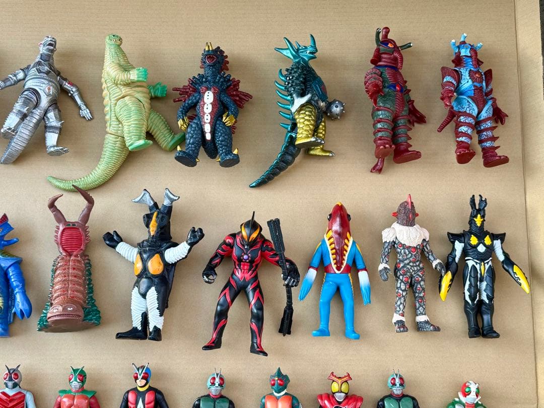 ウルトラマン 怪獣 円谷プロ まとめて 49体セット フィギュア 仮面ライダー