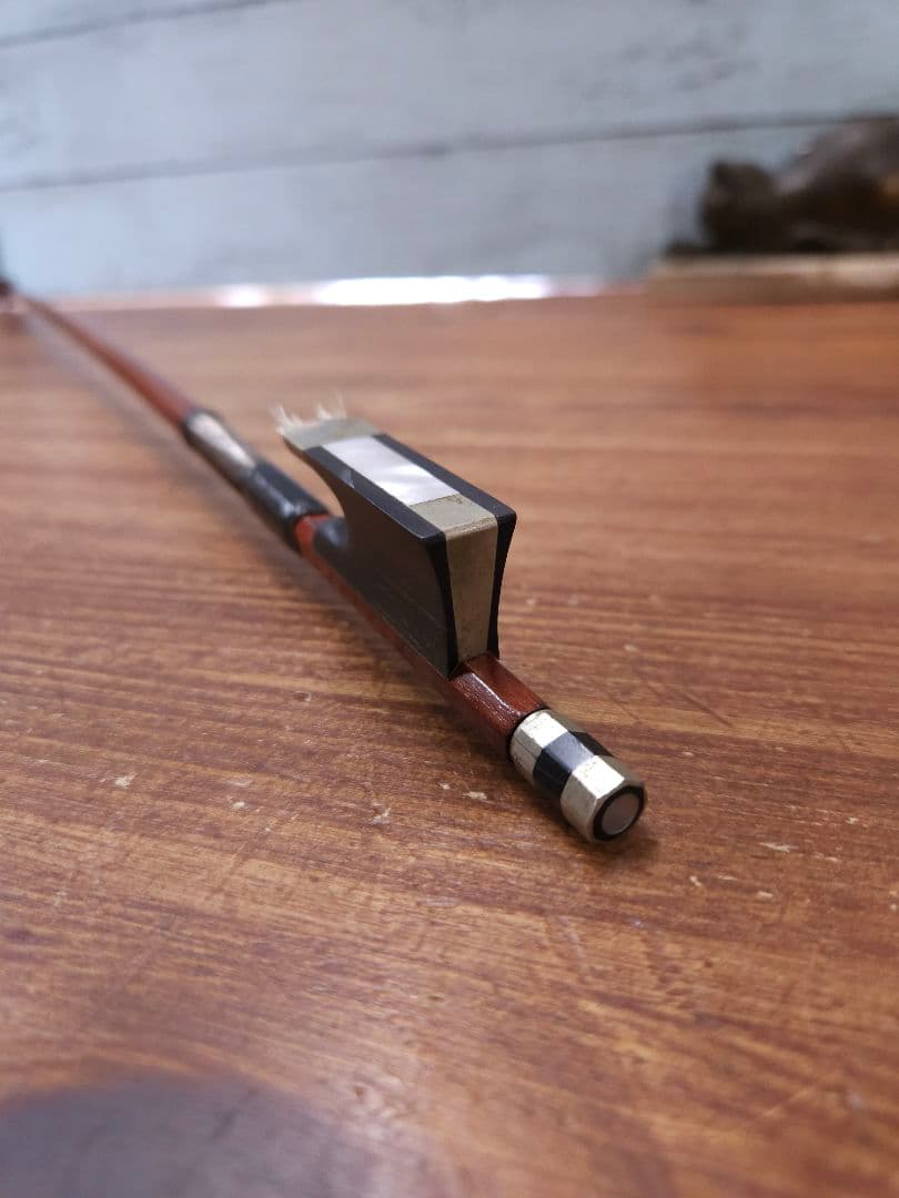 バイオリン 弓 T.SUGITO 杉藤 全長74㎝ 音楽/弦楽器