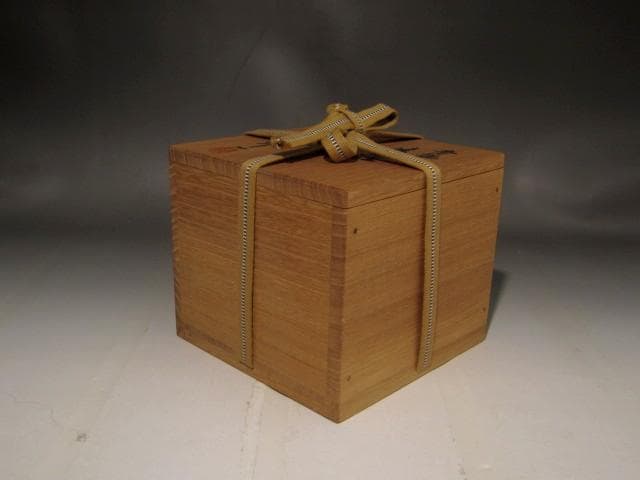 人間国宝　清水卯一　青磁茶碗　見事な作品　r311