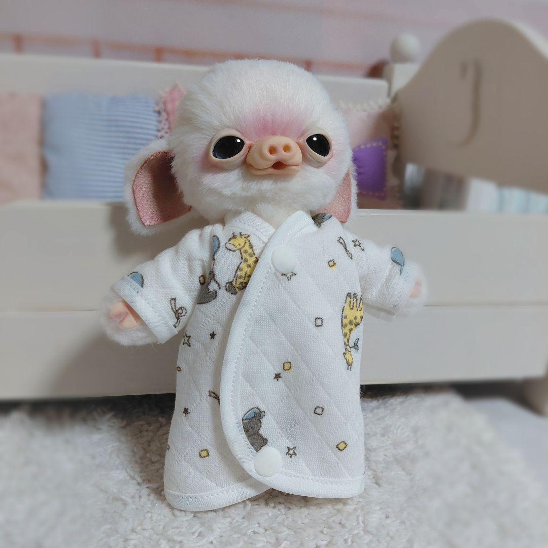 ミニブタちゃん　アートドール　ぬいぐるみ