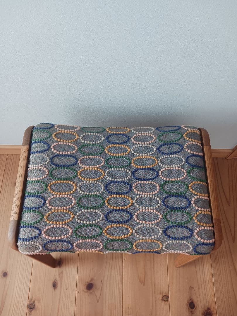 ハンドメイド木製スツール