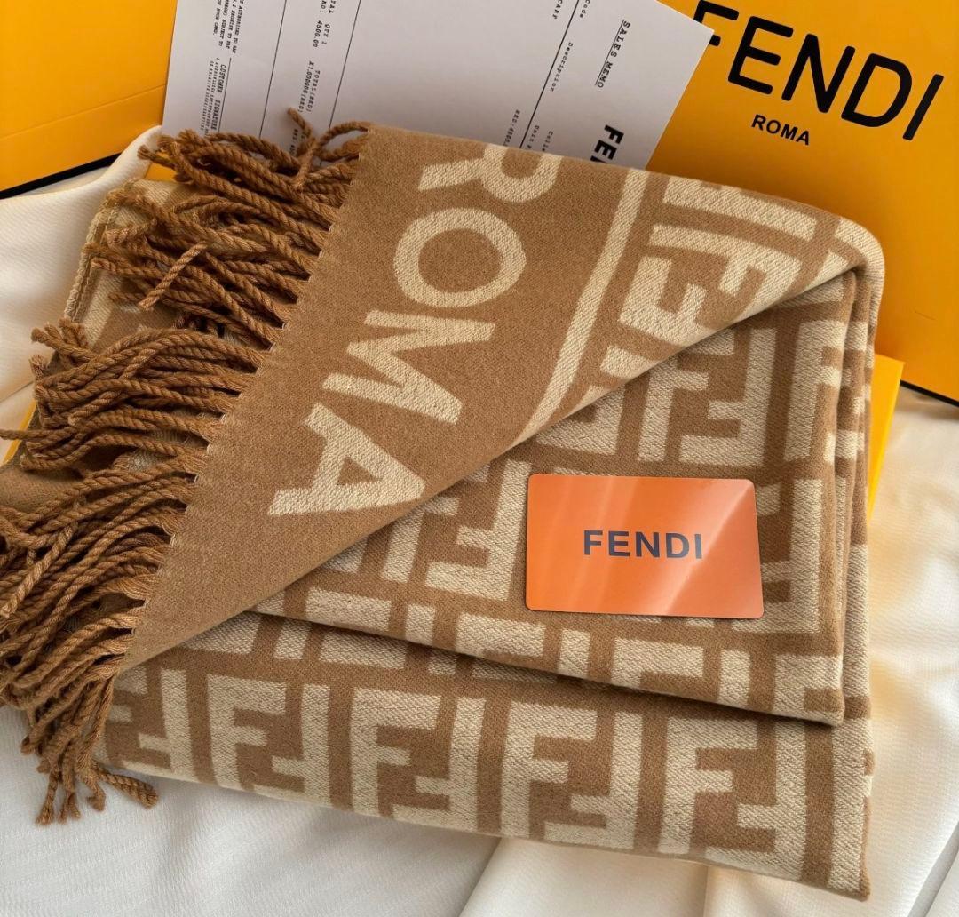 FENDI フェンディ FFロゴ マフラー ブラウン ベージュ フリンジ付き