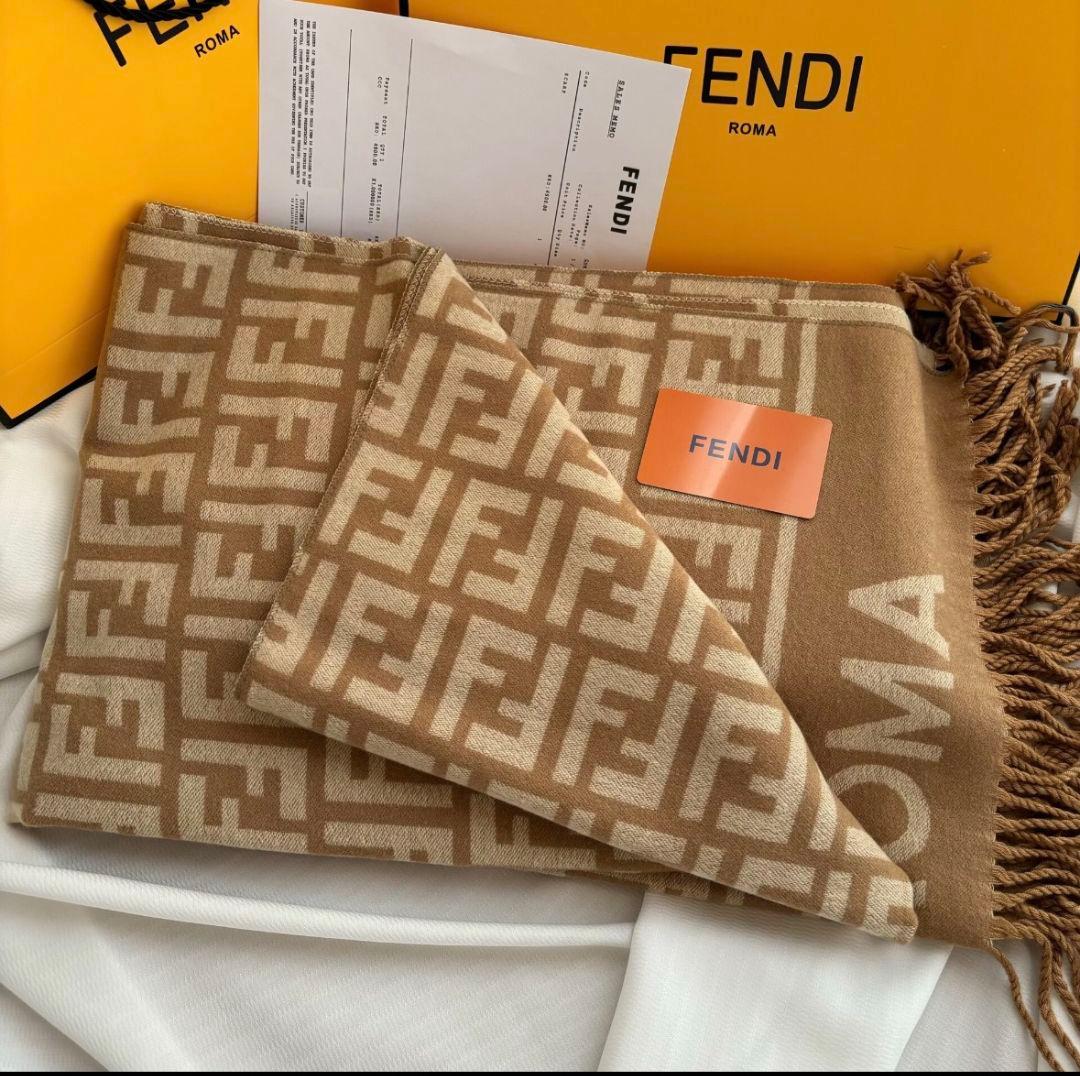 FENDI フェンディ FFロゴ マフラー ブラウン ベージュ フリンジ付き