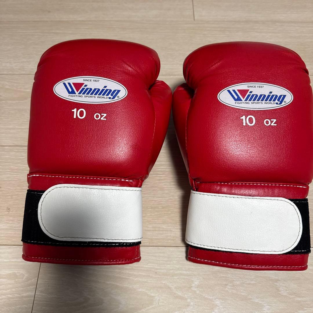 Winning ボクシンググローブ 10 oz レッド