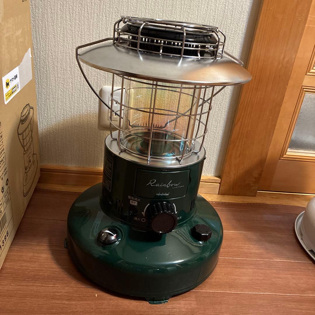 トヨトミ　レインボー　石油ストーブ　グリーン