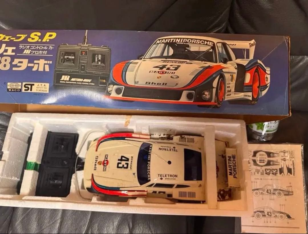 ポルシェ 935 1/18 ラジコンカー