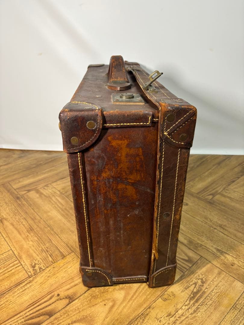 特大　レザー　本革トランクケース　トランクバッグ　ビンテージ　67cm×37cm