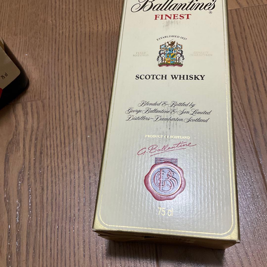 バランタイン　ファイネスト 赤青紋章 760ml 43% 未開栓 古酒　スコッチ