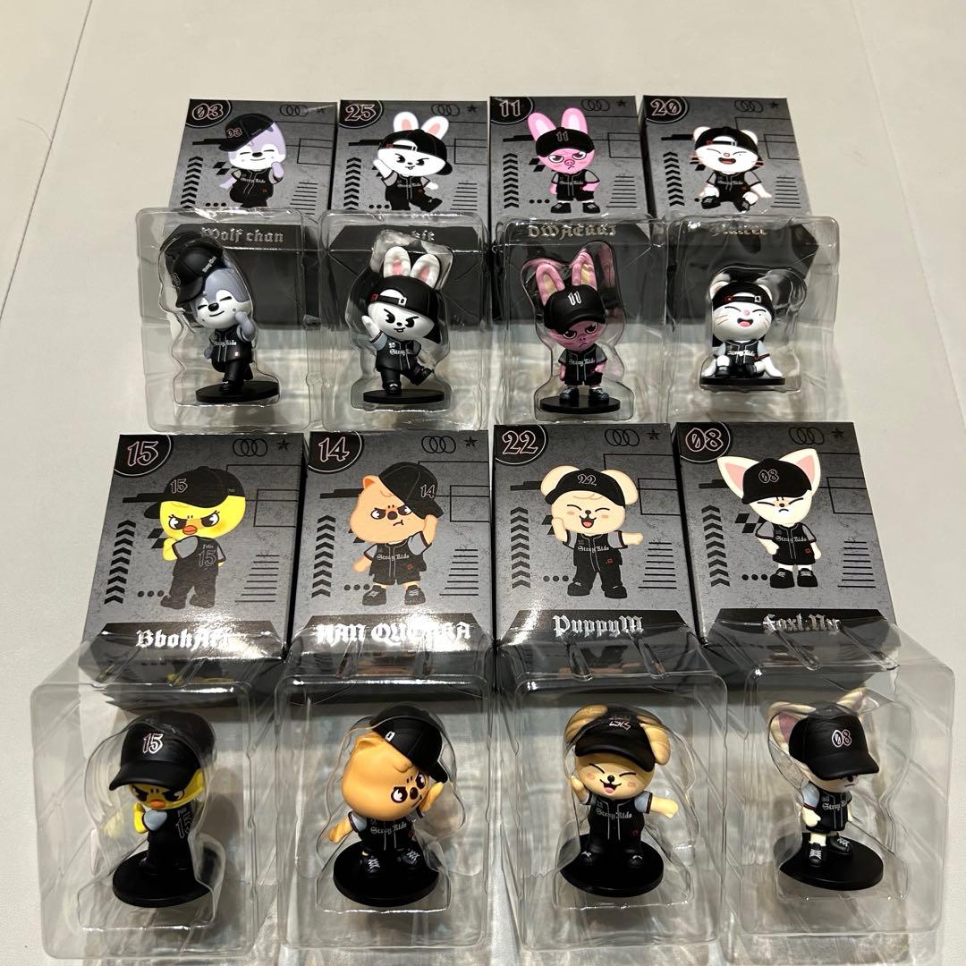 【匿名】straykids エコパ skzoo フィギュア コンプ