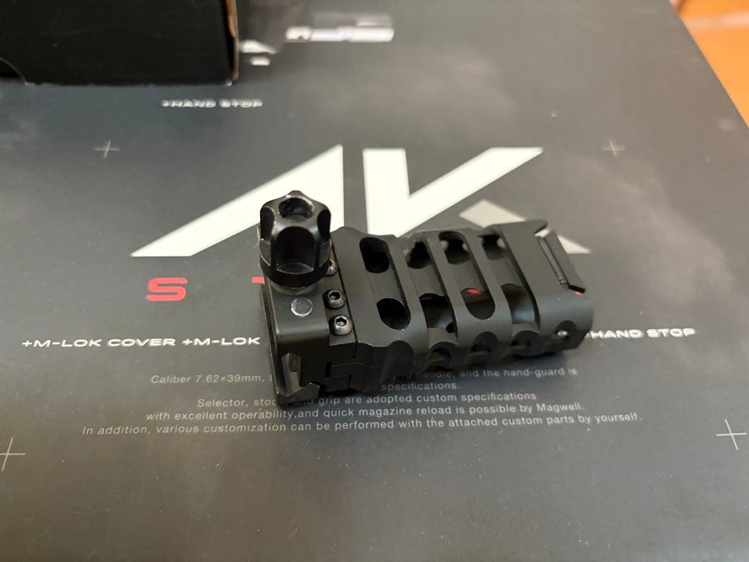 サバゲーセット　AKストーム 次世代電動ガン EOTechホロサイト　その他付属