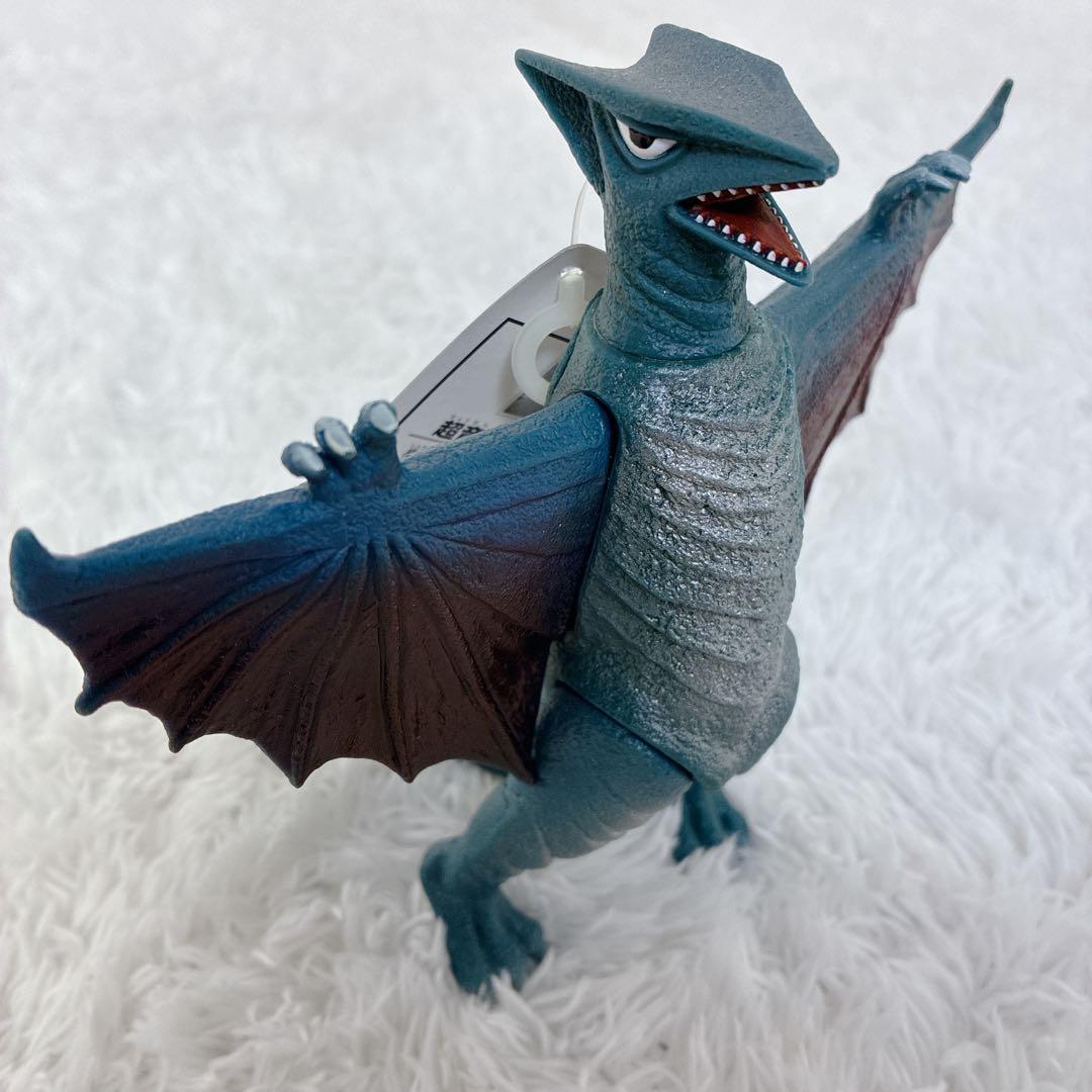 【未使用品】バンダイ 大映怪獣シリーズ 強いぞ!ガメラ 復活大結集BOX 全7種