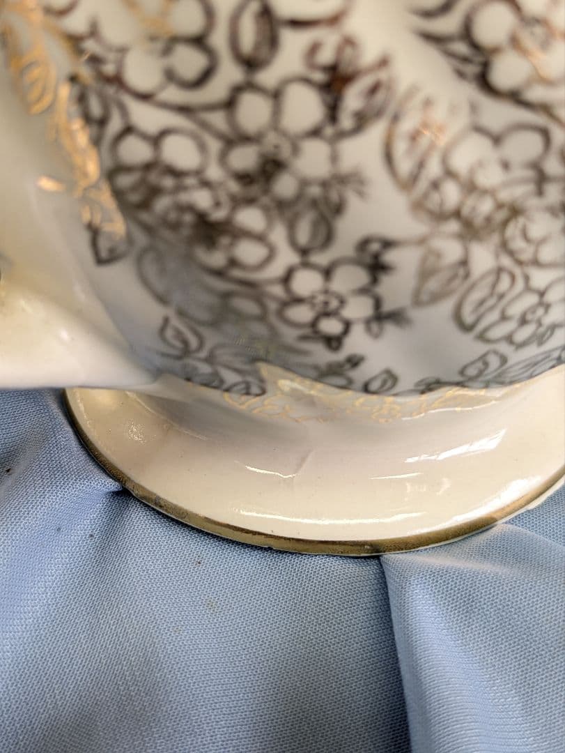 イギリス アンティーク クリノリンレディ ティーポット SALDER窯