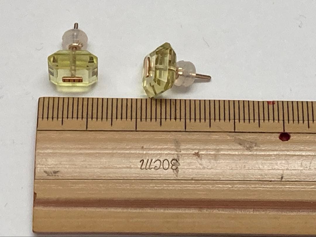 美品hirotaka ヒロタカ　スクエア ストーン ピアス / レモンクオーツ