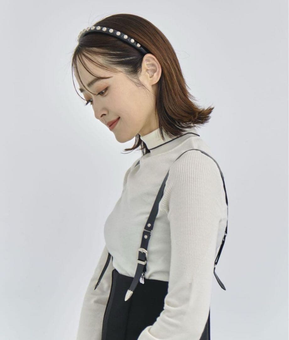 【未使用】toga トーガ カチューシャ コンチョモチーフ ヘアバンド