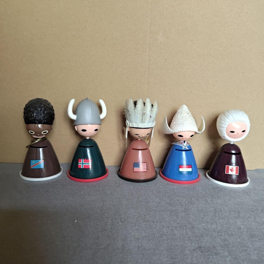 住友信託銀行　貯金箱　19体＋おまけ3体