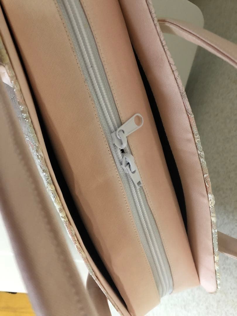 利休バッグ　刺繍入りピンク系和装用バッグ