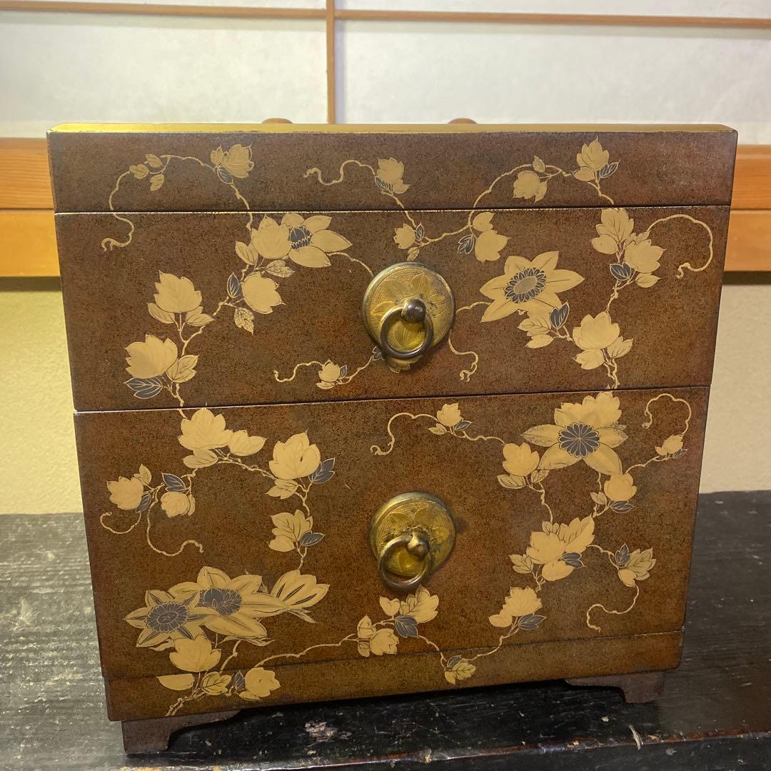 蒔絵梨地金蘭手華文引出し箱