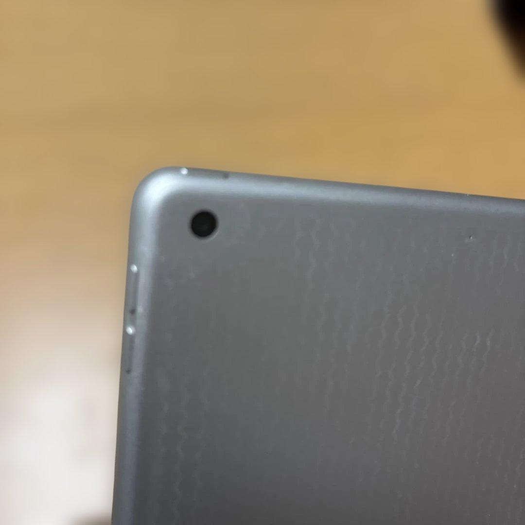 Wi-Fiモデル　iPad 第8世代 美品