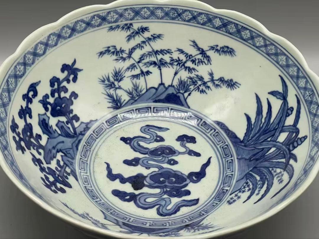 古代中国　宣徳染め付茶碗