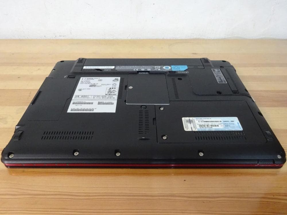 富士通 ノートパソコン LIFEBOOK SH54/E/中古特価良品