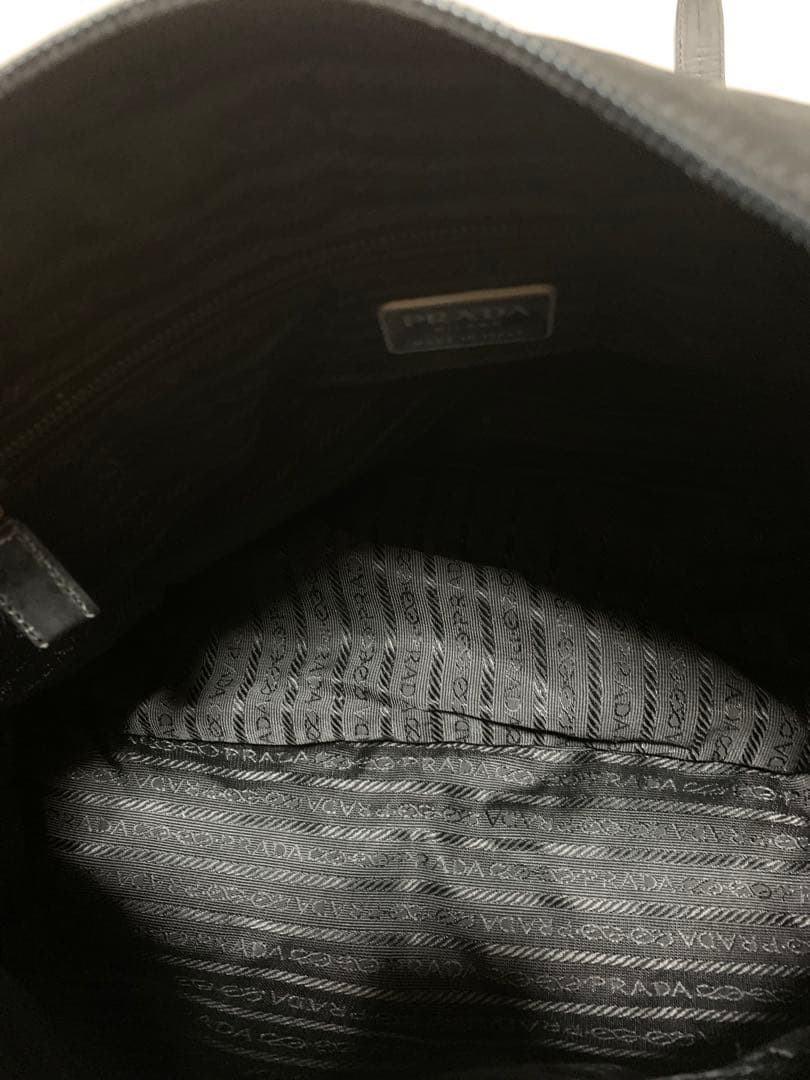 P*v様 PRADA　ショルダーバッグ　黒