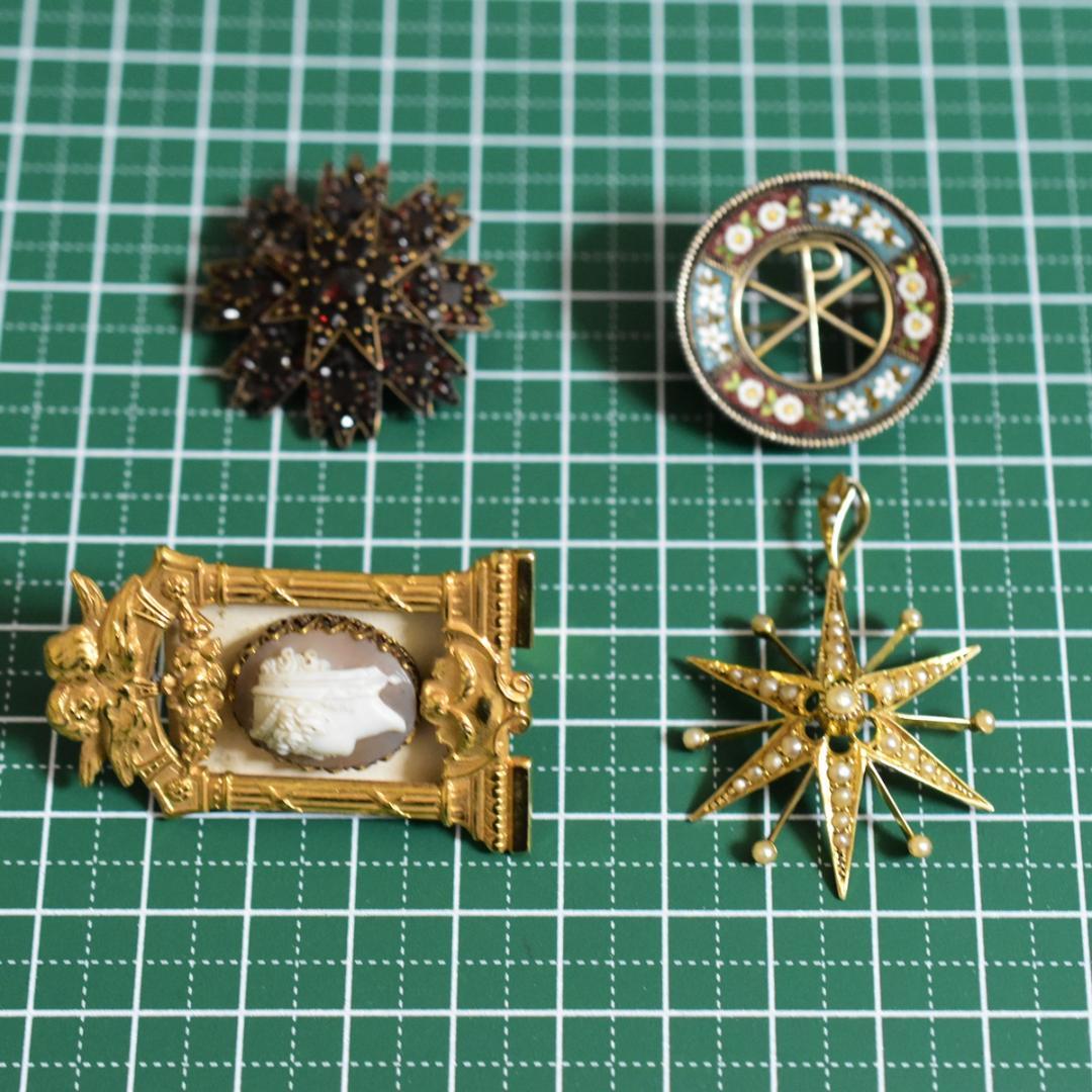 ロコ伊アンティーク XPのマイクロモザイクブローチ 完品