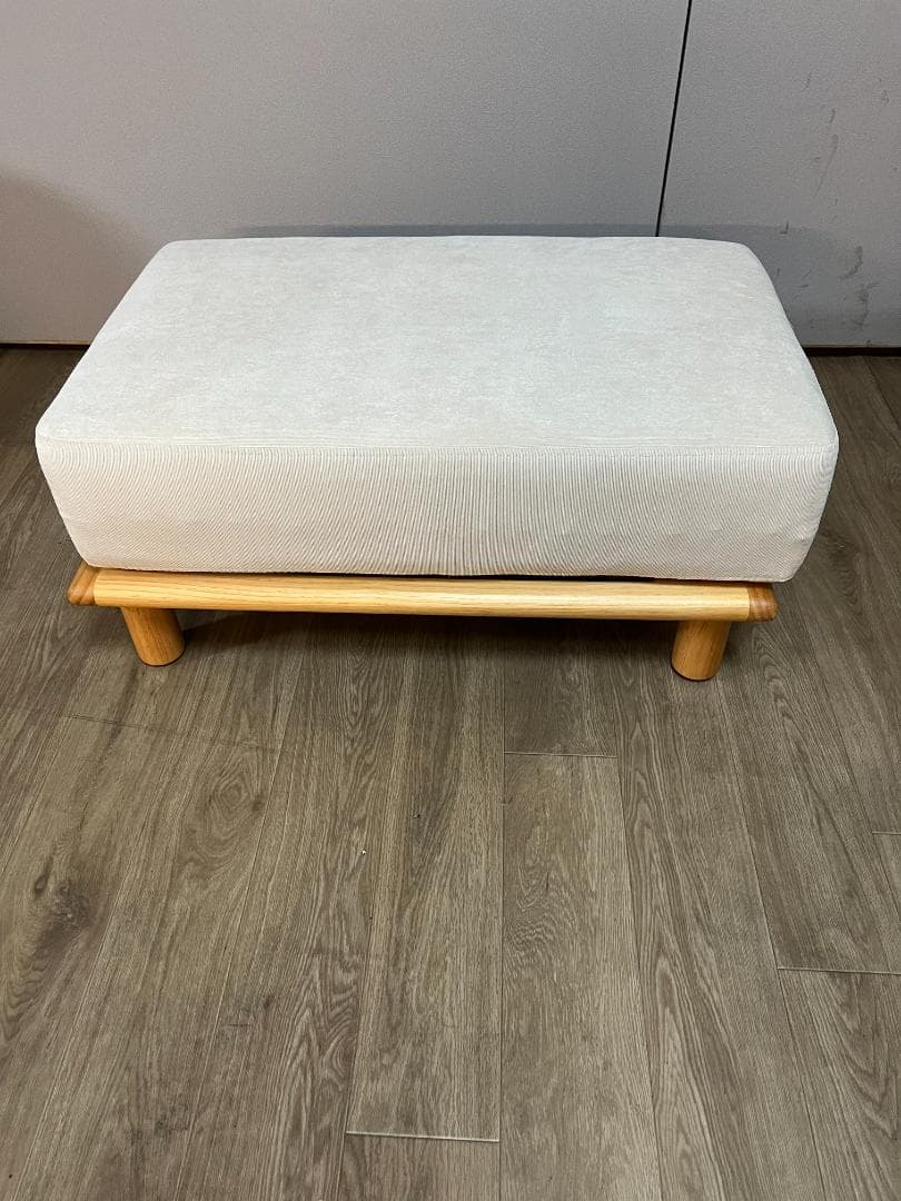 セール中　55 VENTOTA　ソファ Chione-N用 オットマン