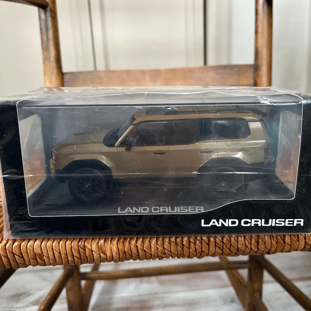 新品未開封　トヨタ ランドクルーザー ファーストエディション サンド