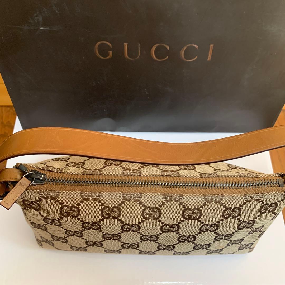 GUCCI GGモノグラム ミニショルダーバッグ