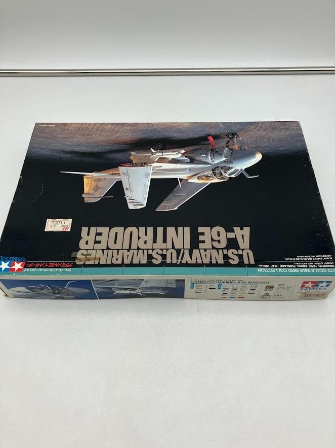 グラマン A-6E Intruder プラモデル