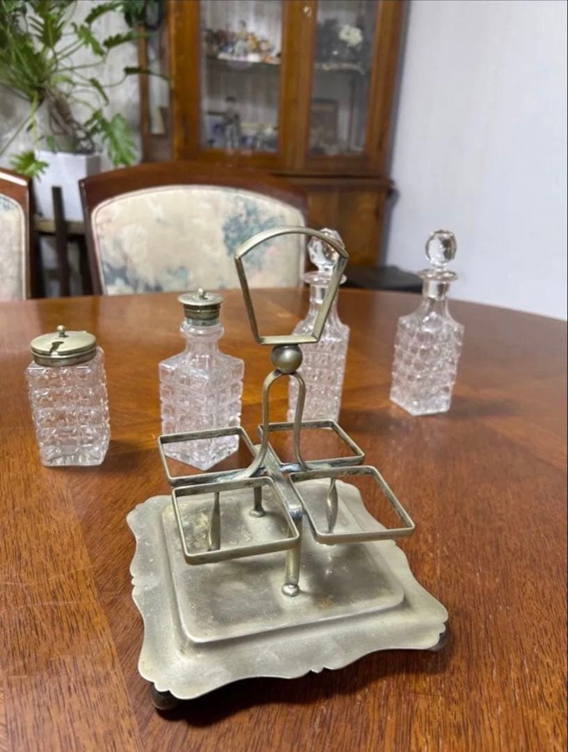 英国アンティーク　ガラス製調味料入れ