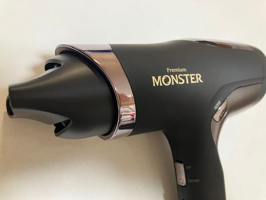 KOIZUMI プレミアムモンスター ヘアドライヤー　黒