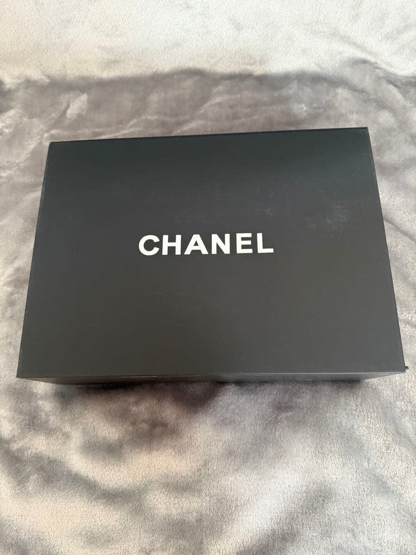 CHANEL ギフトボックスとバッグ セット