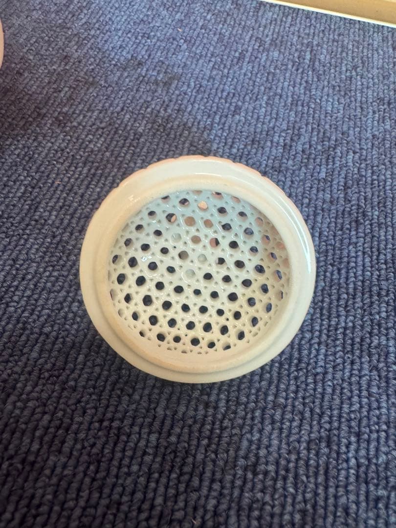 1900 有田焼　景泉作　白磁　象　透かし彫　香炉