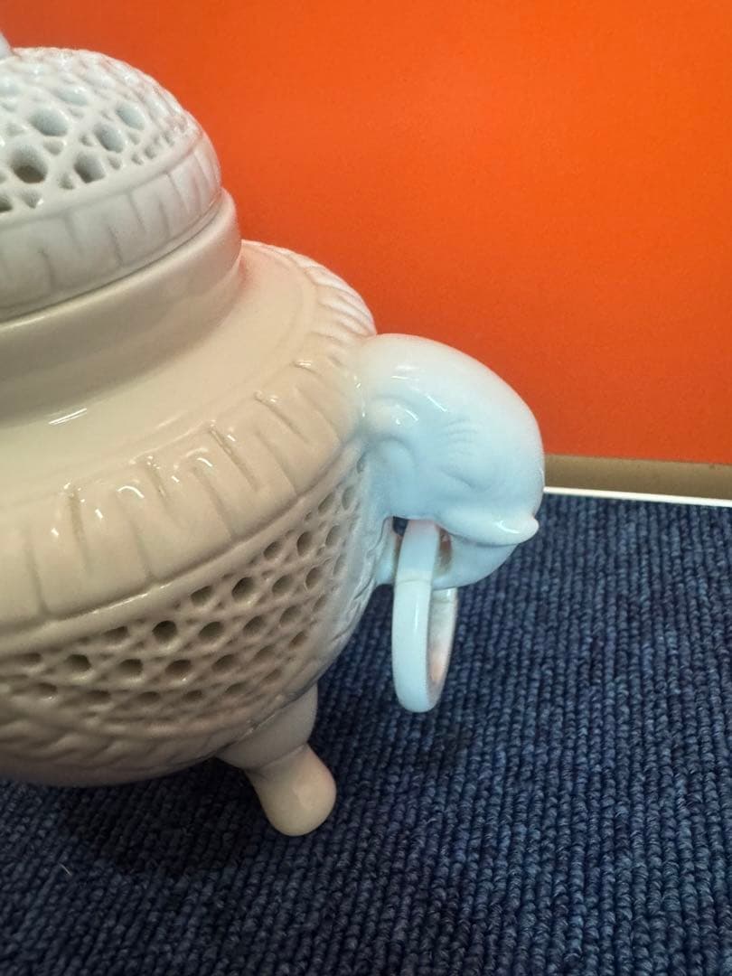 1900 有田焼　景泉作　白磁　象　透かし彫　香炉