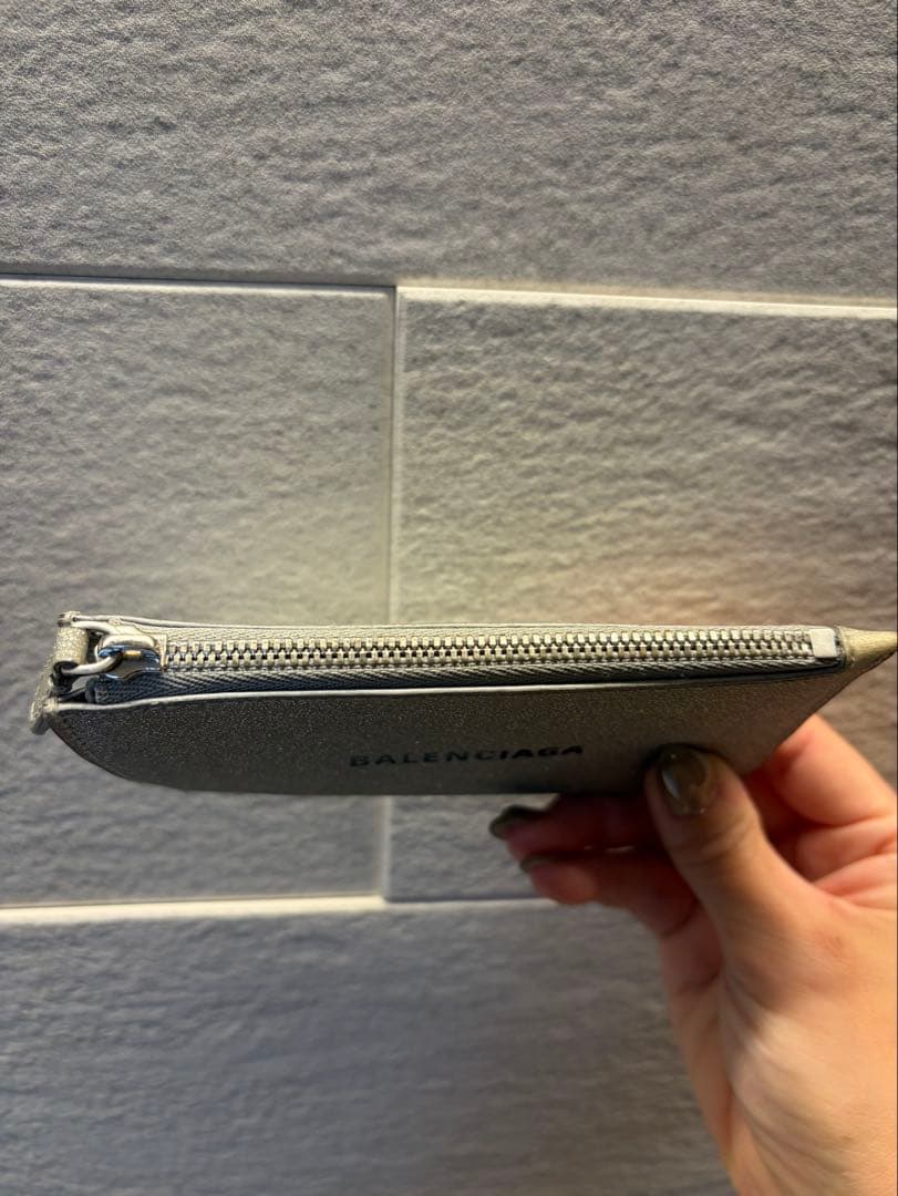 BALENCIAGA シルバー ケース