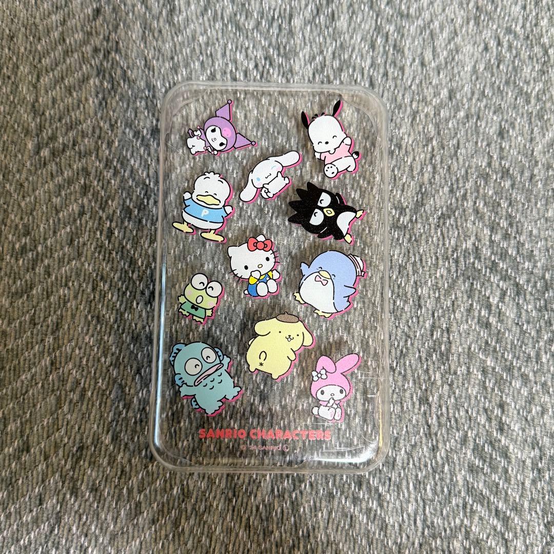 meスマホ+ サンリオキャラクターズ　付属品付き
