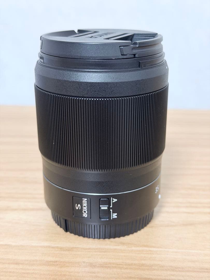 としのり NIKKOR Z 35mm f/1.8 S レンズ