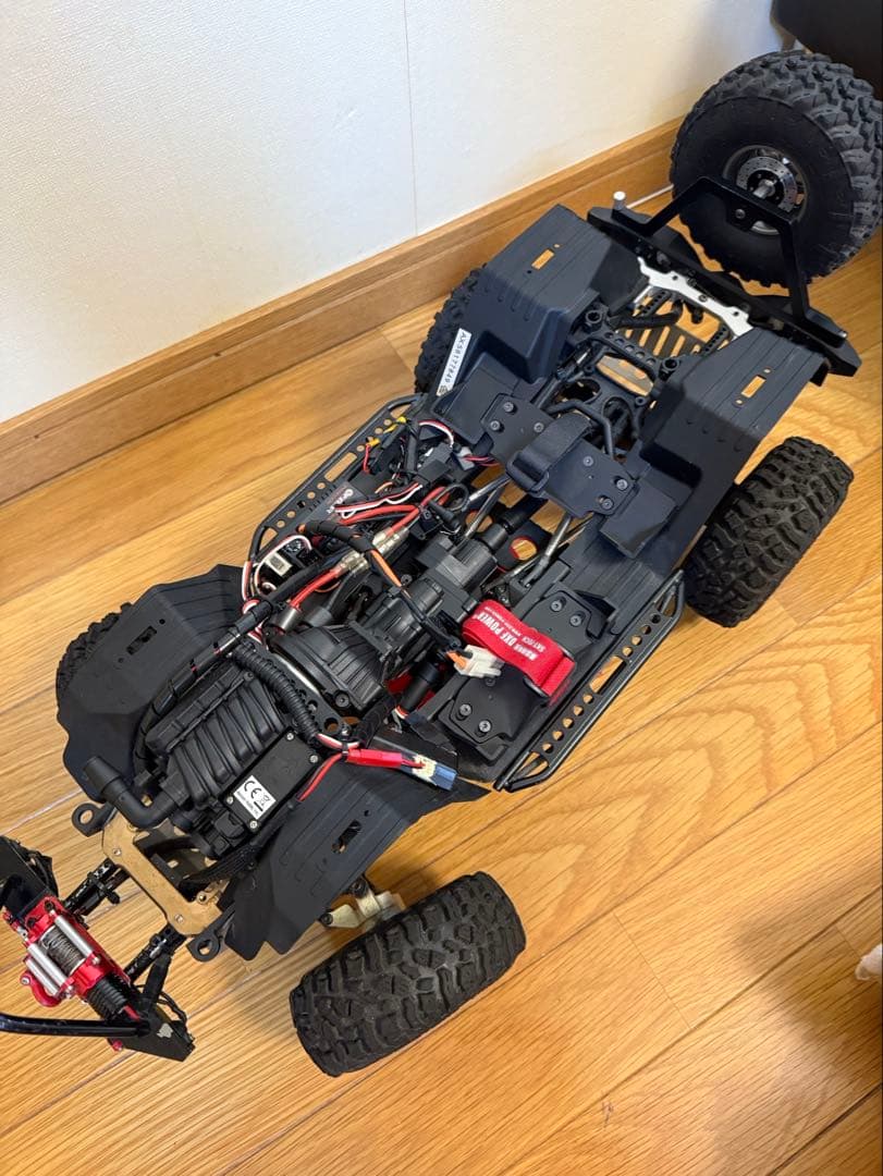 クローラーラジコン アキシャルSCX103